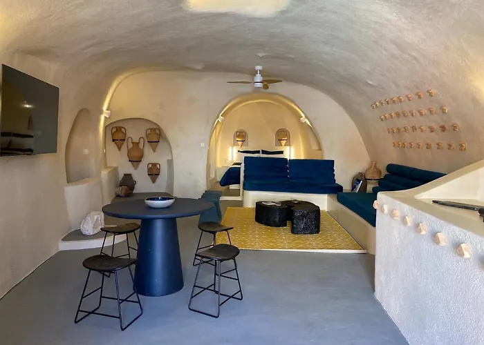 Amphora Oia Santorini Foinikiá