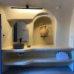 Villa Amphora Oia Santorini