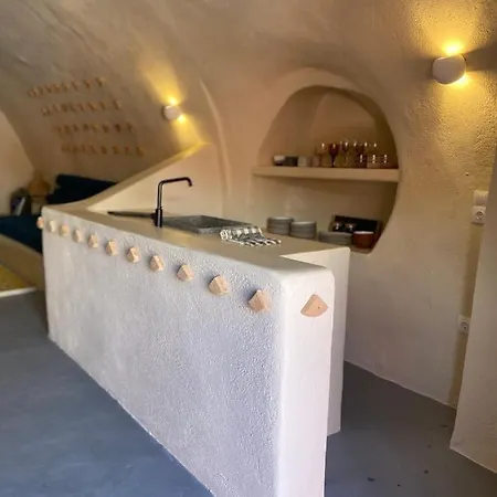 Amphora Oia Santorini