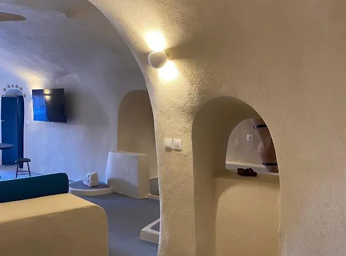 Amphora Oia Santorini