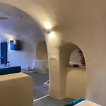 Amphora Oia Santorini