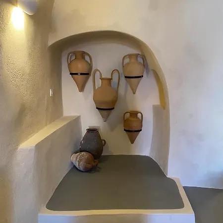 Amphora Oia Santorini Villa *
