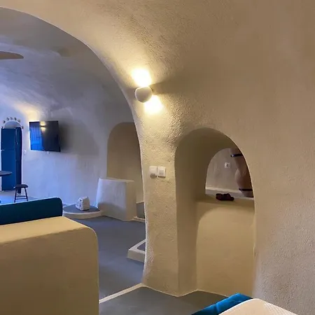 Amphora Oia Santorini
